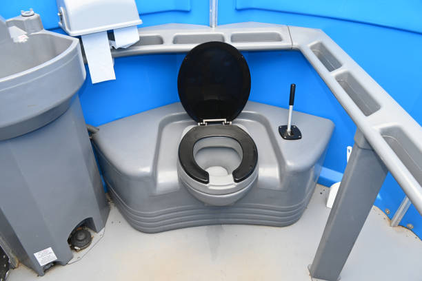 Portable Toilet Options We Offer in Chalmette, LA
